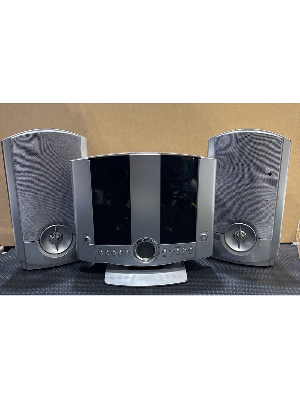 Durabrand HM3817DT CD Home Music System AM/FM Radio w/ Speakers | Works Great!